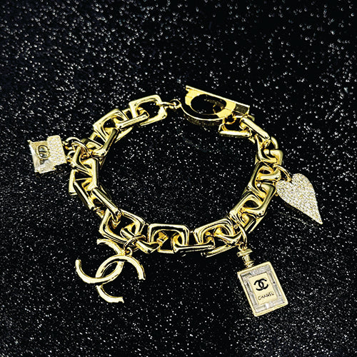 Iconique Charm Bracelet